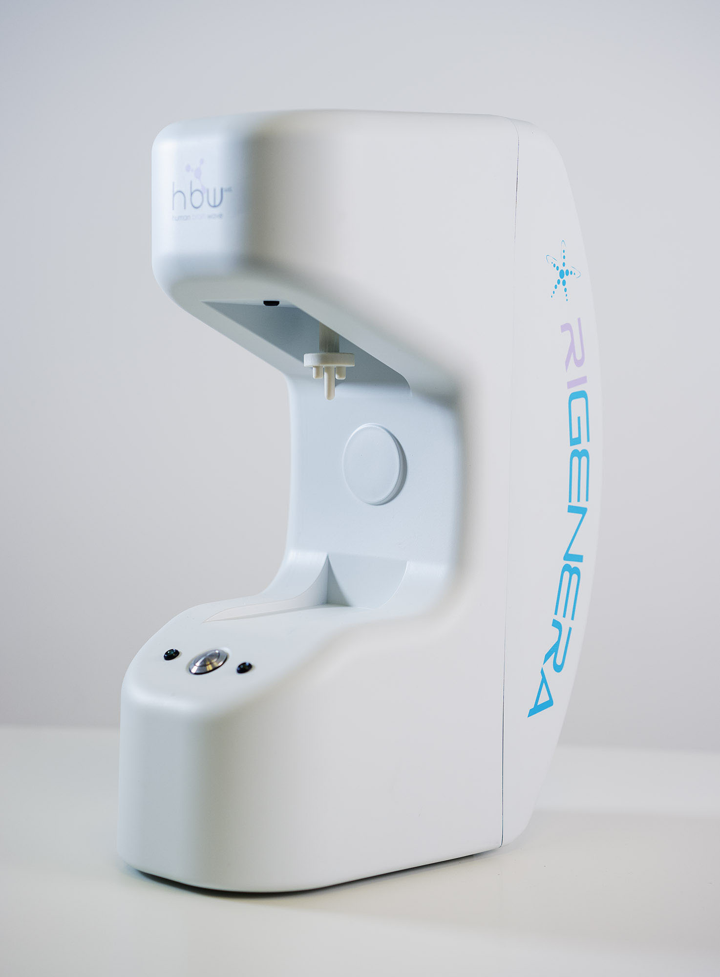 Behandlung von Haarausfall mit der Regenera Activa Therapie